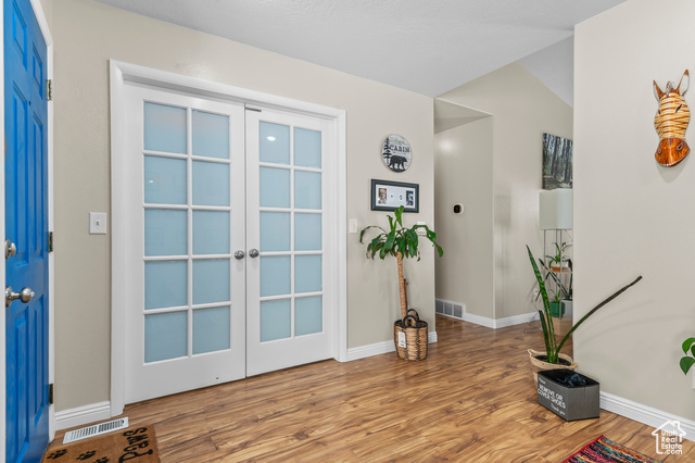 Photo 14 for MLS #2116065 at 921 N 600 East