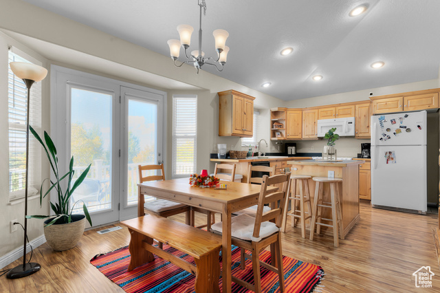 Photo 5 for MLS #2116065 at 921 N 600 East