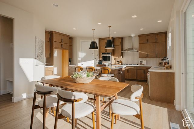 Photo 7 for MLS #2116067 at 1689 W Canyon Rim Dr #636