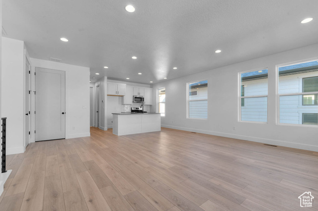 Photo 10 for MLS #2116075 at 3971 W Red Clover Dr