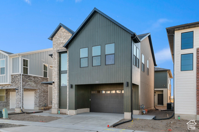 Photo 3 for MLS #2116075 at 3971 W Red Clover Dr