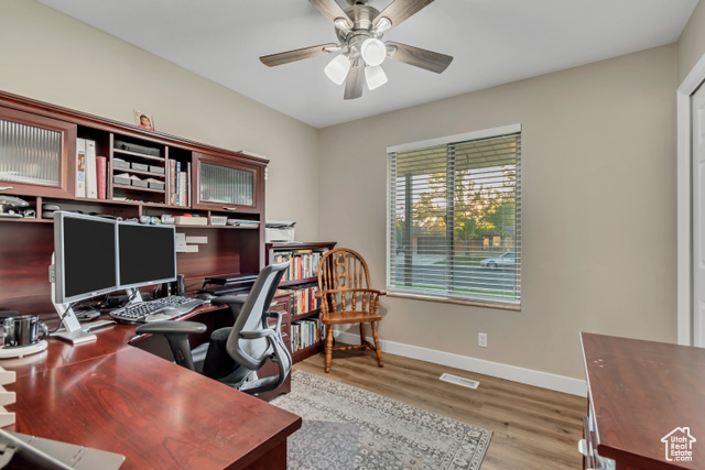 Photo 11 for MLS #2116078 at 533 S 670 East