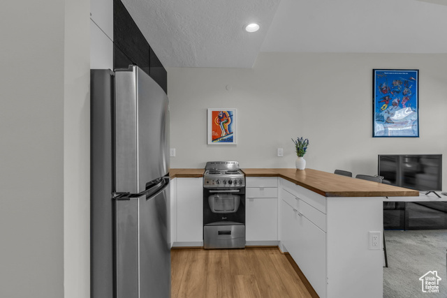 Photo 5 for MLS #2116082 at 580 Main St #309