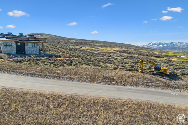 Photo 8 for MLS #2116084 at 3101 Hills Ridge Rd