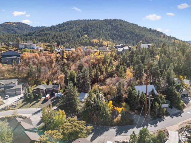 Photo 56 for MLS #2116086 at 135 Crestview Dr