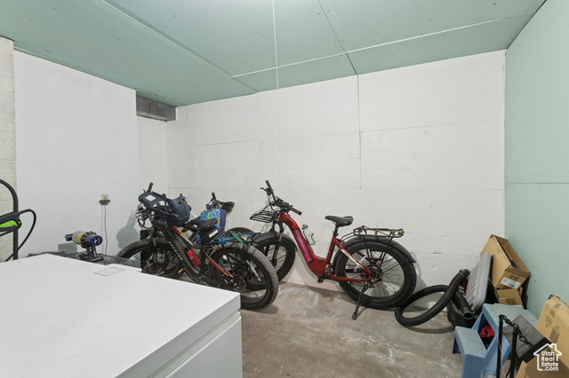 Photo 40 for MLS #2116086 at 135 Crestview Dr