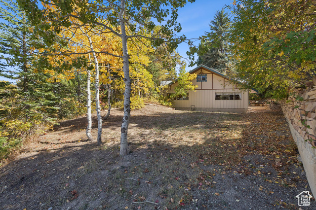 Photo 49 for MLS #2116086 at 135 Crestview Dr