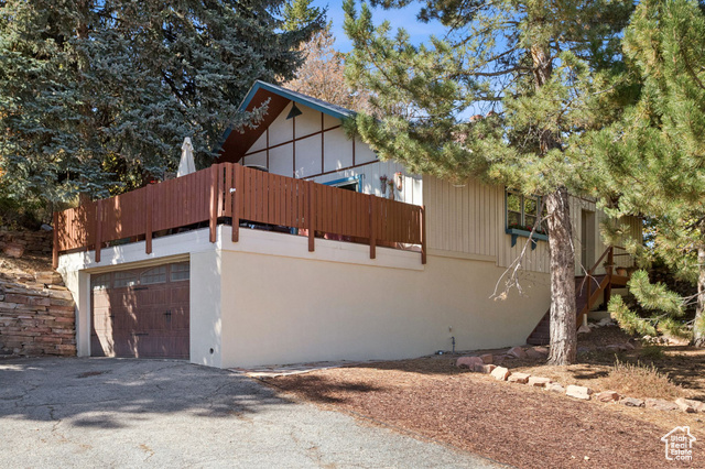 Photo 2 for MLS #2116086 at 135 Crestview Dr