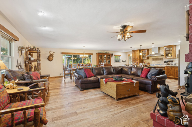 Photo 14 for MLS #2116086 at 135 Crestview Dr