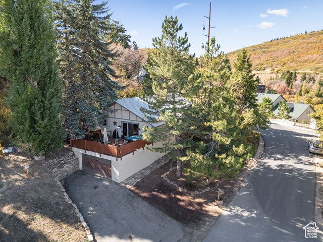 Photo 52 for MLS #2116086 at 135 Crestview Dr