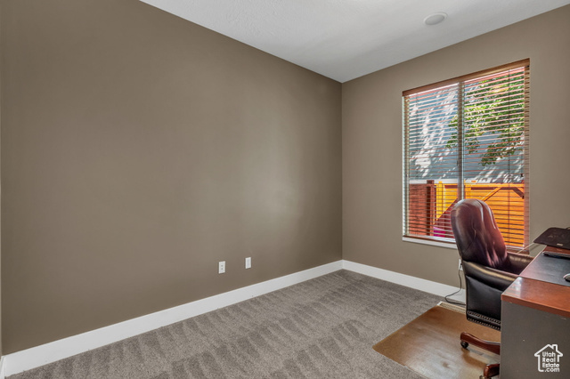 Photo 19 for MLS #2116097 at 102 E Manilla Dr