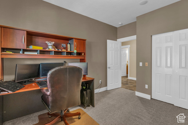 Photo 18 for MLS #2116097 at 102 E Manilla Dr