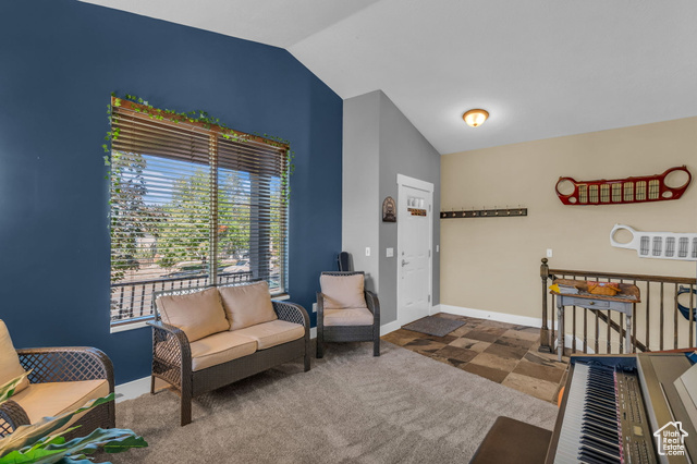 Photo 22 for MLS #2116097 at 102 E Manilla Dr