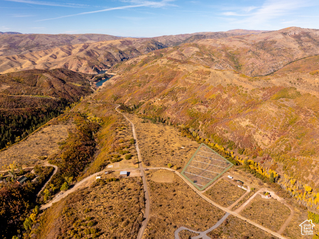 946  MILL RD, Huntsville UT 84317