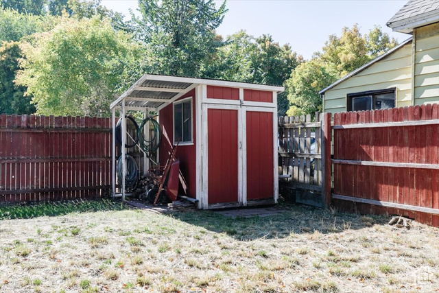 Photo 25 for MLS #2116108 at 346 E Center St