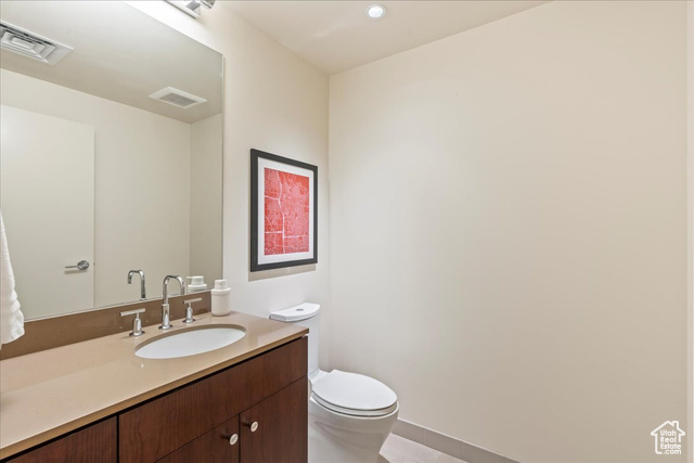 Photo 6 for MLS #2116110 at 35 E 100 South #807