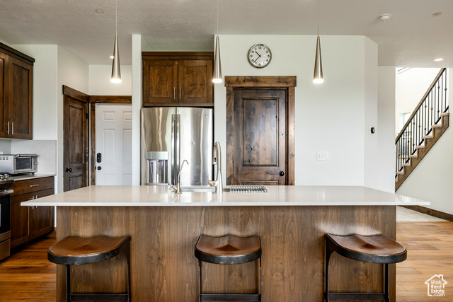 Photo 8 for MLS #2116119 at 924 W Abigail Dr
