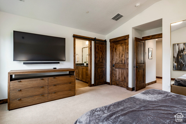 Photo 19 for MLS #2116119 at 924 W Abigail Dr