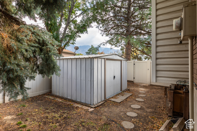 Photo 12 for MLS #2116126 at 1747 E Sugarloaf Dr