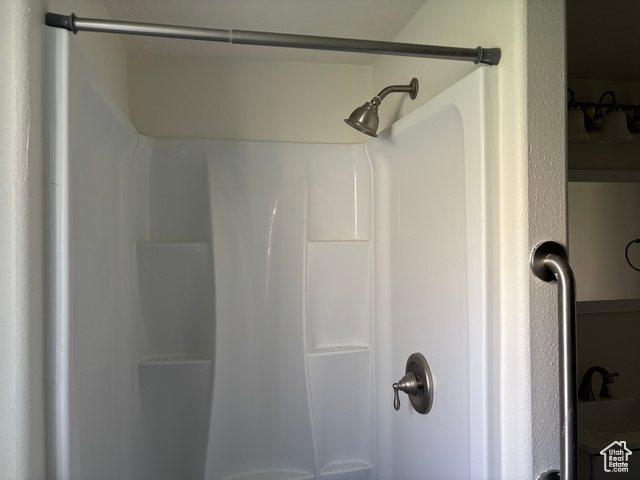 Photo 22 for MLS #2116131 at 512 N 400 East