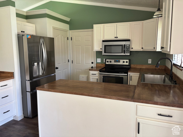 Photo 7 for MLS #2116131 at 512 N 400 East