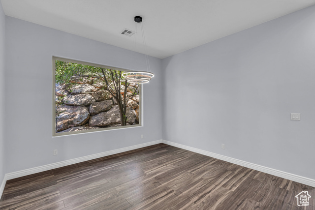 Photo 10 for MLS #2116137 at 587 E Amiata Way