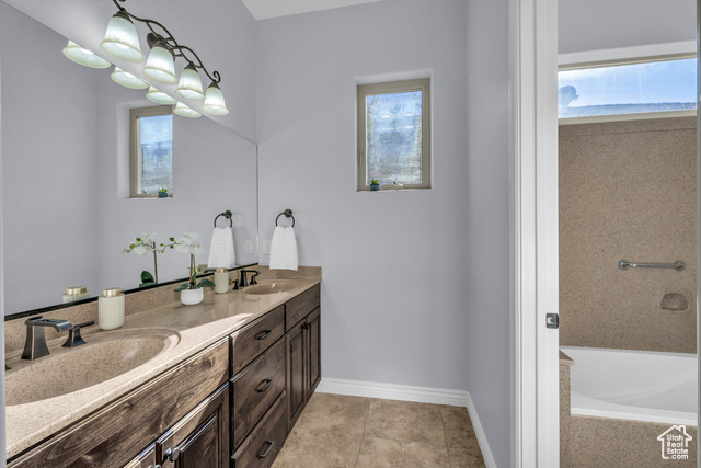 Photo 16 for MLS #2116137 at 587 E Amiata Way