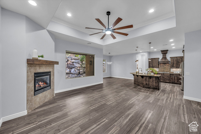 Photo 6 for MLS #2116137 at 587 E Amiata Way