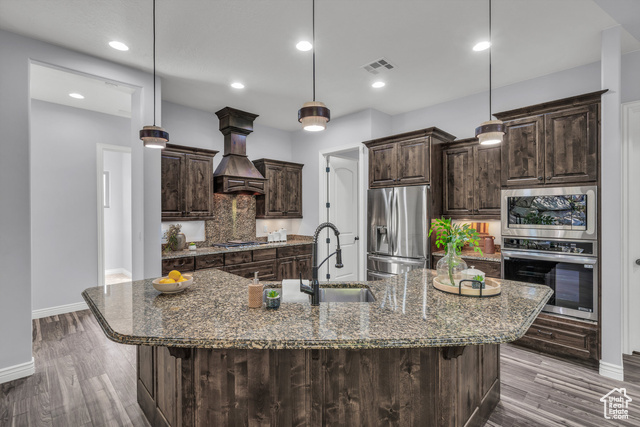Photo 2 for MLS #2116137 at 587 E Amiata Way