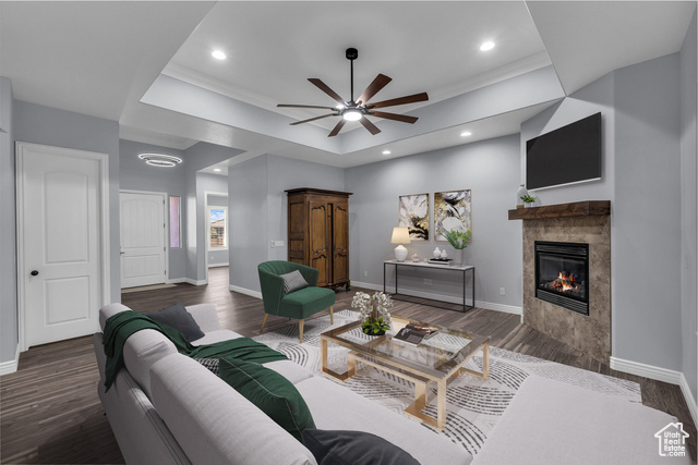 Photo 3 for MLS #2116137 at 587 E Amiata Way