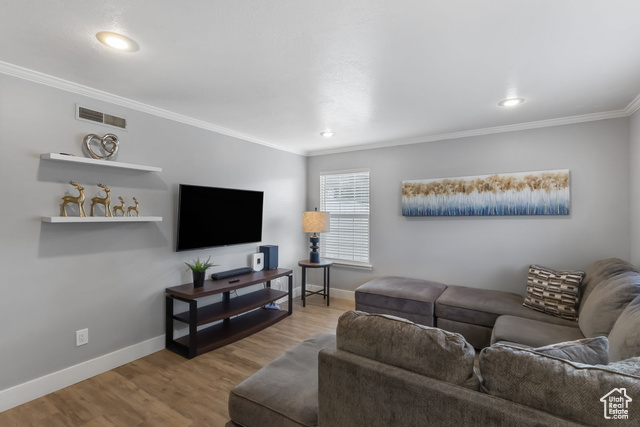 Photo 3 for MLS #2116138 at 1142 W 1080 North