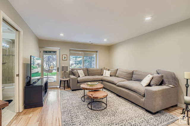 Photo 19 for MLS #2116163 at 1921 Roffe Rd