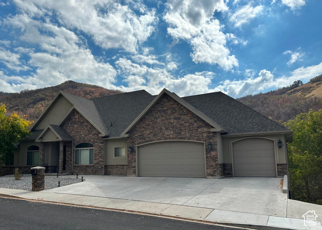 1284 E Canyon Creek Dr
                     MLS #2116168