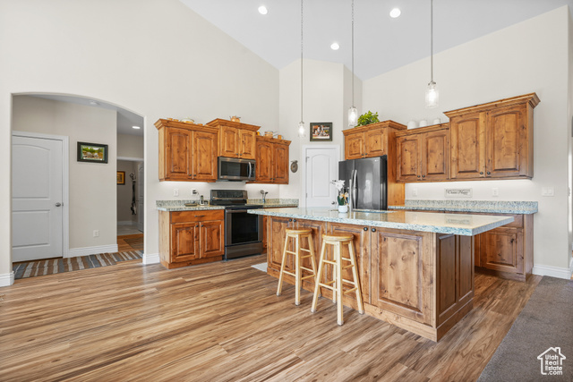 Photo 7 for MLS #2116170 at 1426 E Cluff Ln