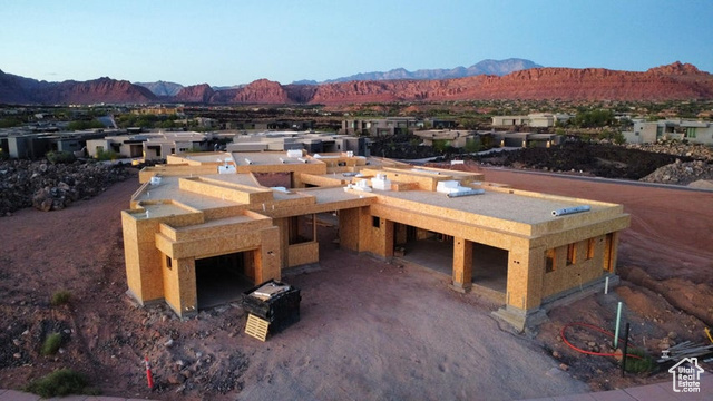 2874 W INDIAN PEAKS CIR, St George UT 84770