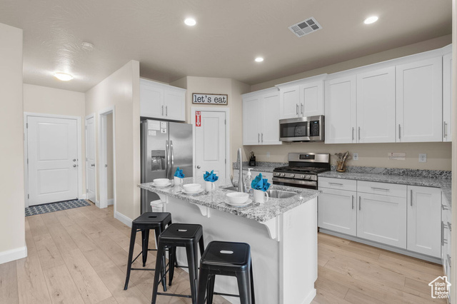 Photo 7 for MLS #2116174 at 1231 N Mistico Aly