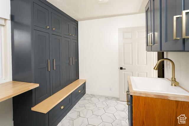 Photo 14 for MLS #2116180 at 1306 N Thornfield Rd