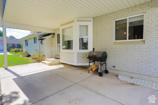 Photo 29 for MLS #2116180 at 1306 N Thornfield Rd