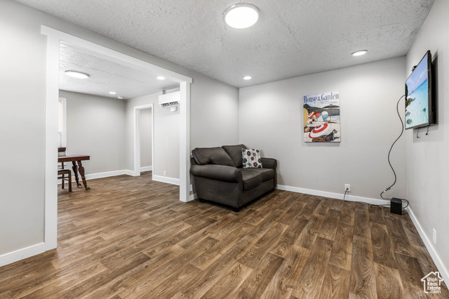 Photo 15 for MLS #2116191 at 264 E Southgate Ave