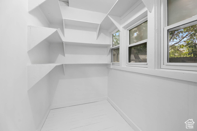Photo 14 for MLS #2116191 at 264 E Southgate Ave