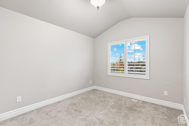 Photo 12 for MLS #2116194 at 3158 S 2985 West