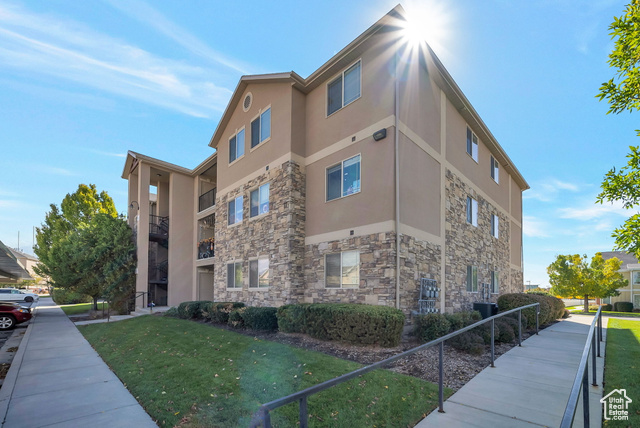 1019 W VILLAGE LN #A11, Midvale UT 84047