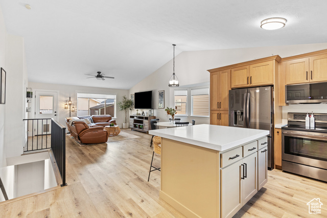 Photo 4 for MLS #2116200 at 291 W Bubbling Brook Ln