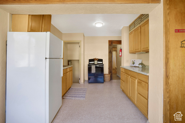 Photo 5 for MLS #2116201 at 336 E Main St