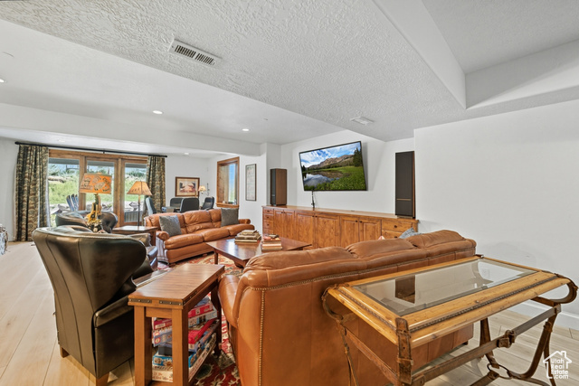 Photo 8 for MLS #2116203 at 1249 Hailstone Dr