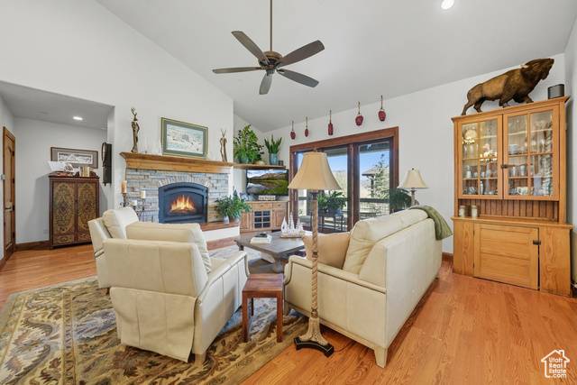 Photo 4 for MLS #2116203 at 1249 Hailstone Dr