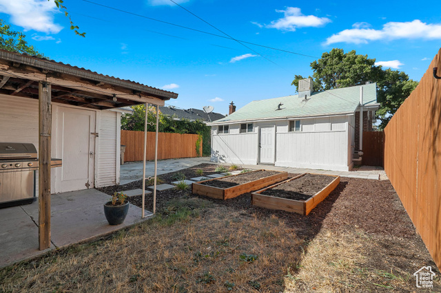 Photo 18 for MLS #2116219 at 49 W Layton Ave