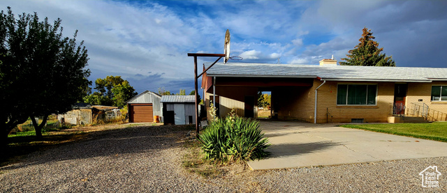 Photo 5 for MLS #2116220 at 425 E 100 South