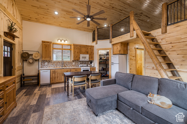 Photo 65 for MLS #2116232 at 1095 S Montezuma Canyon Rd