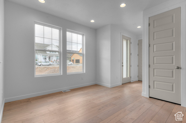 Photo 12 for MLS #2116234 at 6738 W Docksider Dr